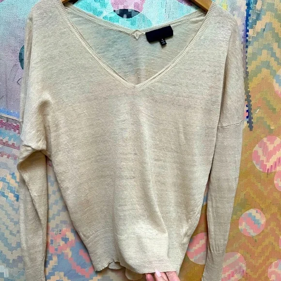 Nili Lotan Camel V-Neck Ginny Linen Sweater - Picture 4 of 12